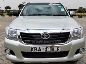 Toyota Hilux 2.5 Cab 2005 Gray