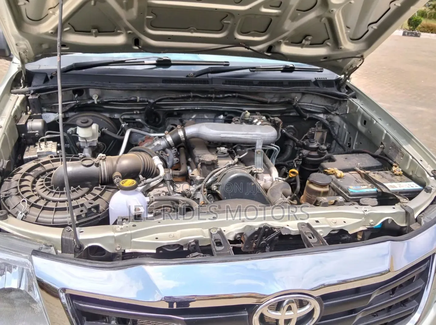 Toyota Hilux 2.5 Cab 2005 Gray