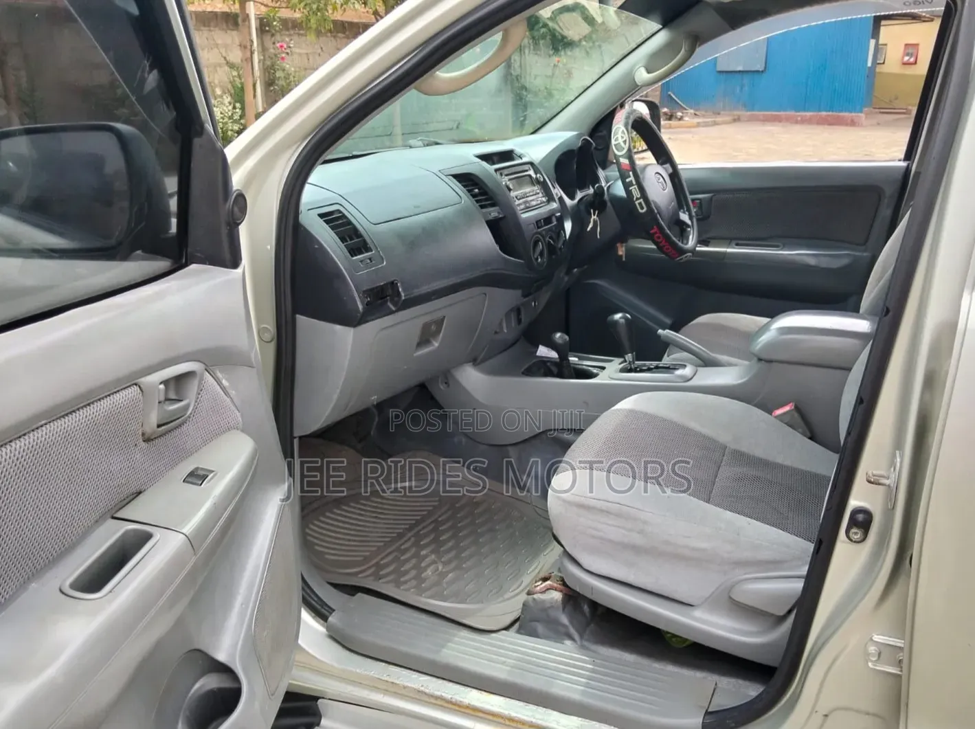 Toyota Hilux 2.5 Cab 2005 Gray