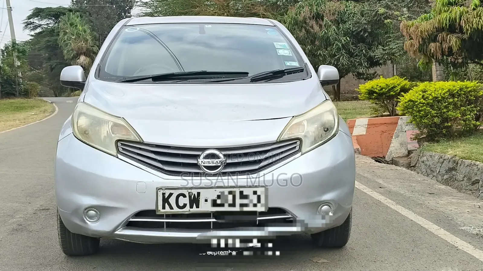 Nissan Note 2012 Silver