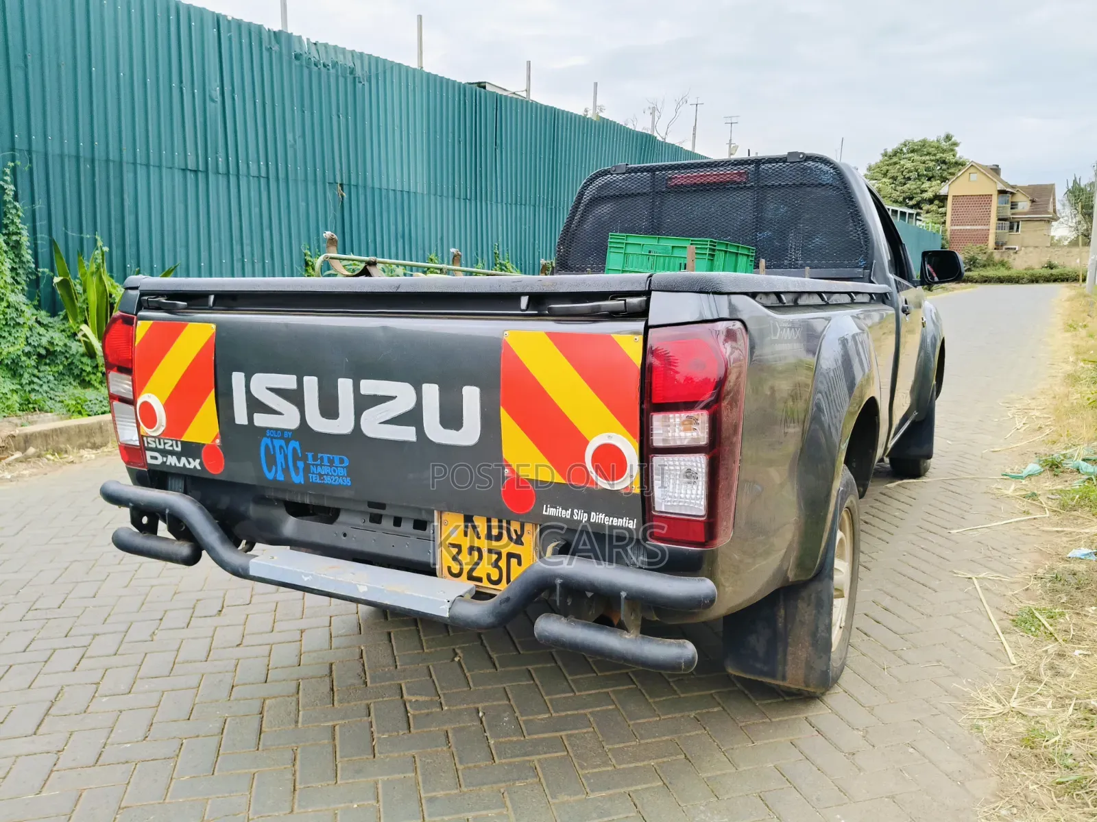 Isuzu D-MAX 2023 Gray