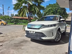 Toyota Harrier 2.0 2020 White