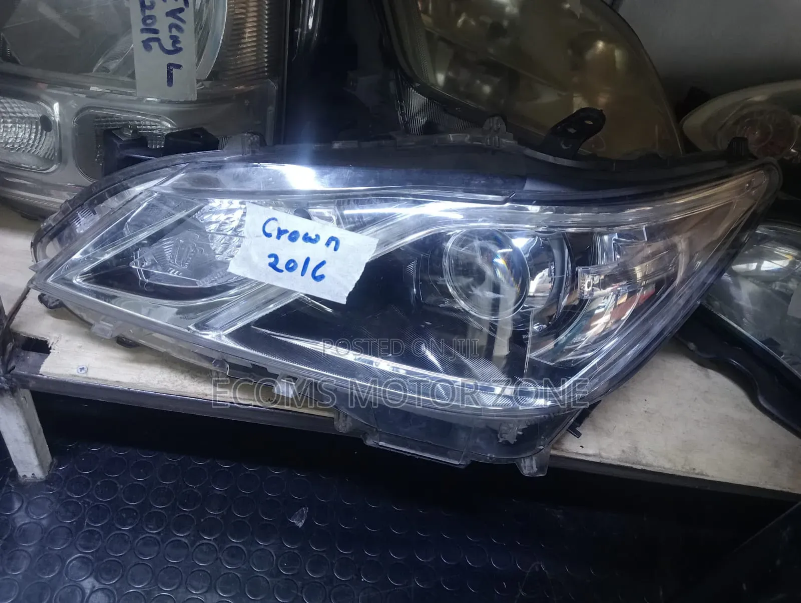 Toyota Crown 2016 Headlight Letter A