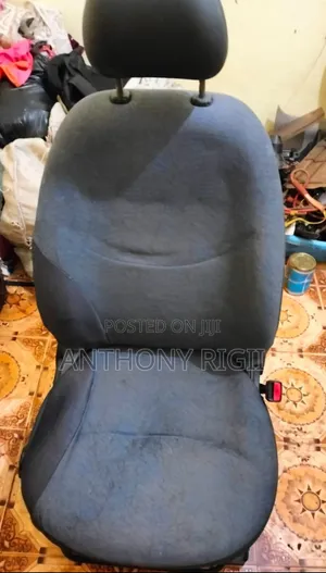 Toyota Vitz Left Front Passenger Seat 1999-2005 XP10 Platz Yaris Seat