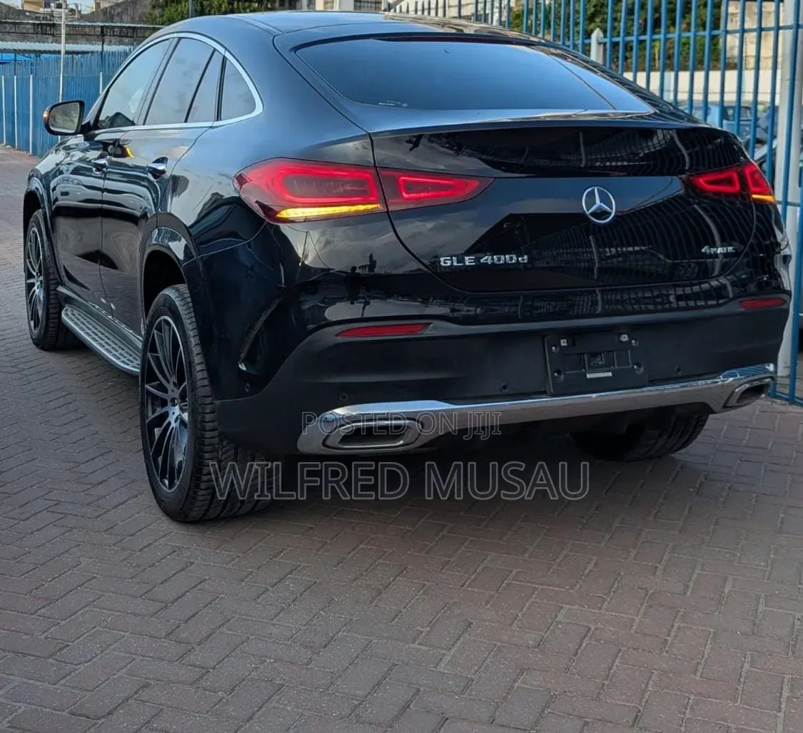 Mercedes-Benz GLE-Class GLE 400d 4MATIC 2021 Black
