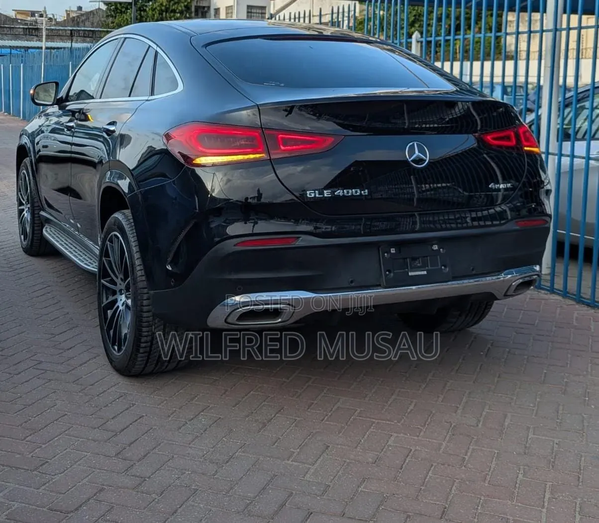 Mercedes-Benz GLE-Class GLE 400d 4MATIC 2021 Black