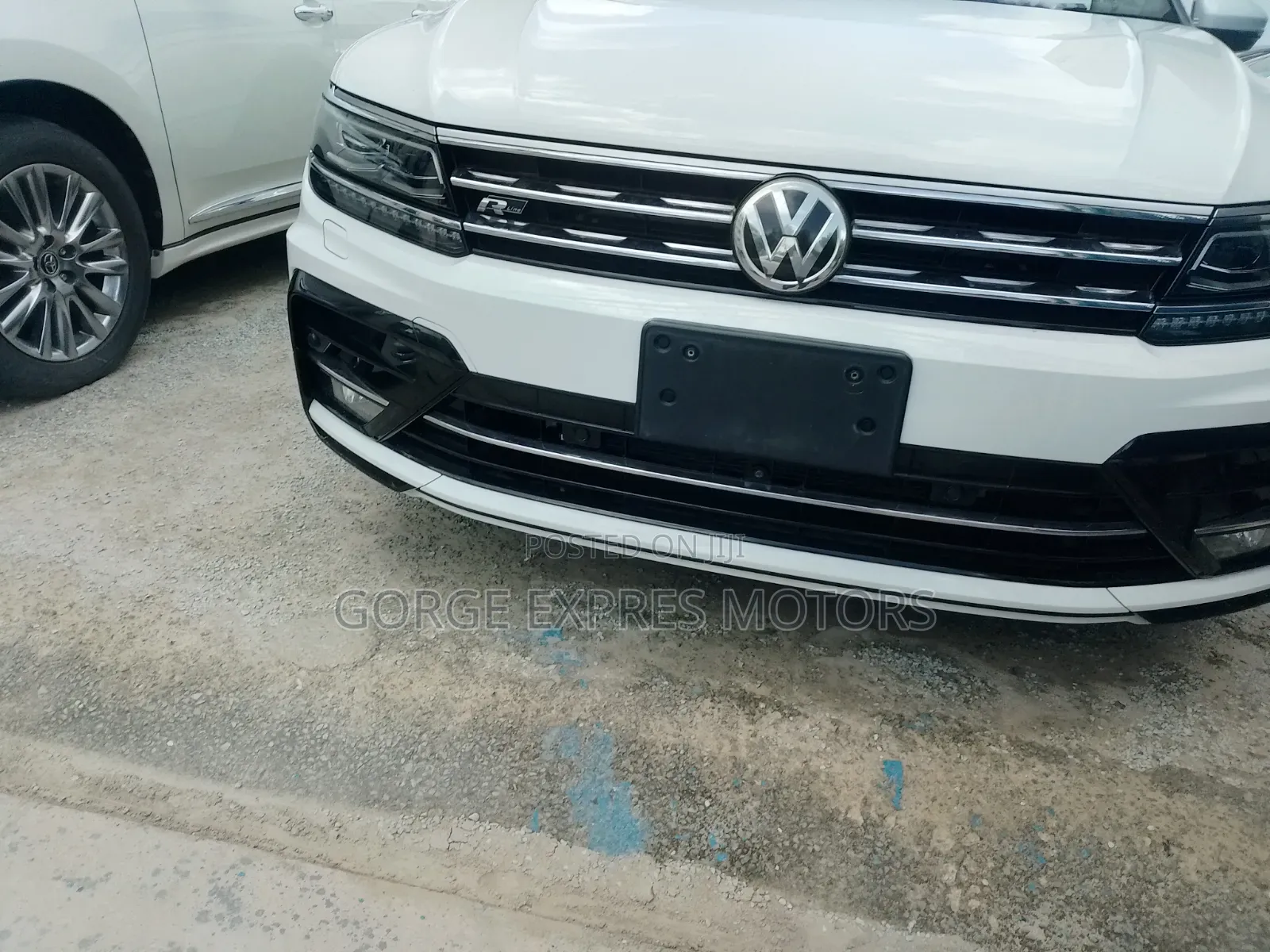 Volkswagen Tiguan 2.0T SEL Premium R-Line AWD 4MOTION 2019 White