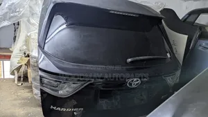 Toyota Harrier 2018 Complete Automatic Boot