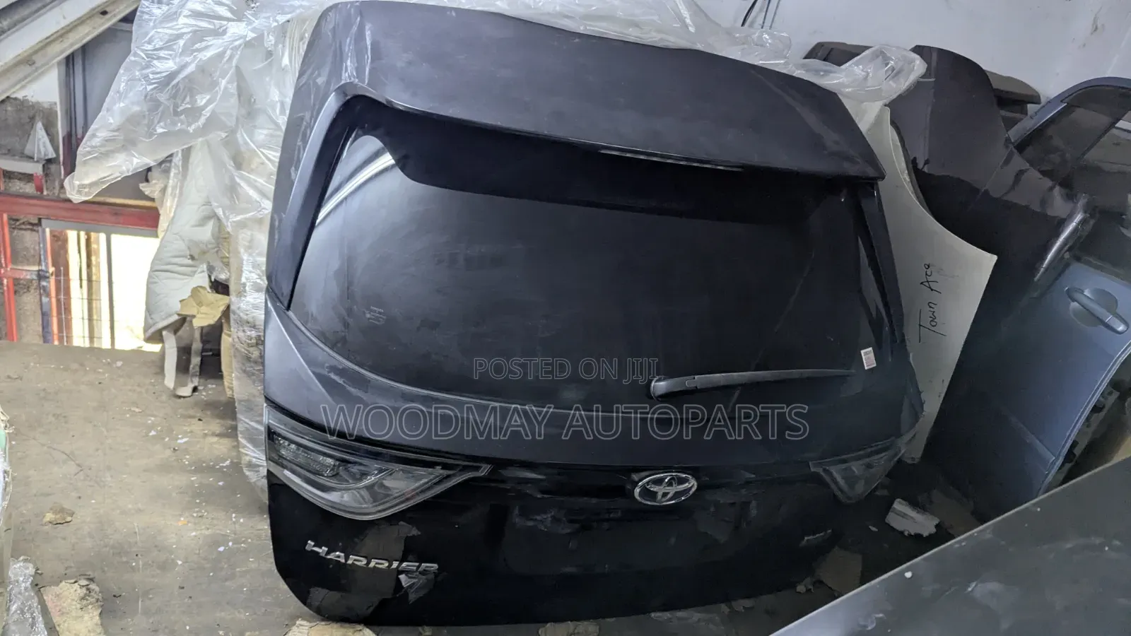Toyota Harrier 2018 Complete Automatic Boot