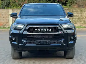 Toyota Hilux Revo Double Cab Deisel 2.4 AWD 2022 Black