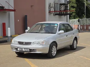 Toyota Corolla 1999 Silver