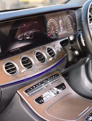 Mercedes-Benz E400 2018 Silver