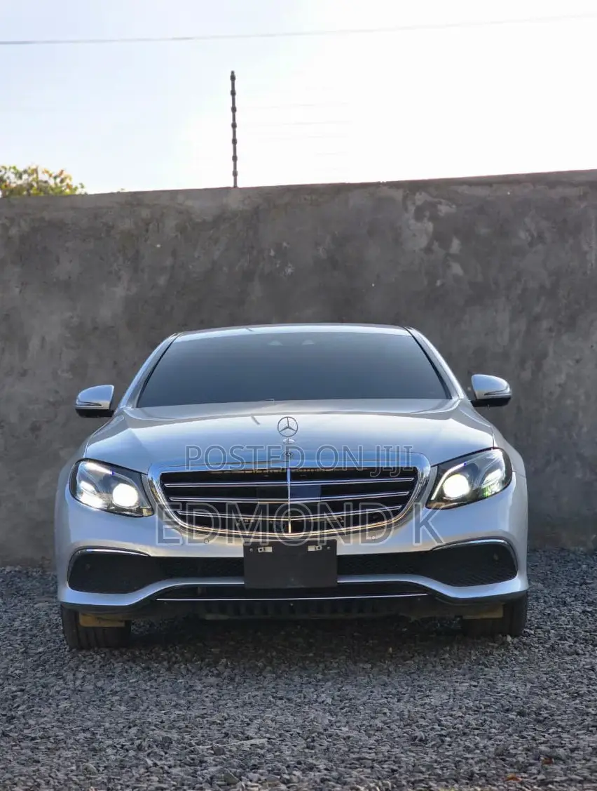 Mercedes-Benz E400 2018 Silver