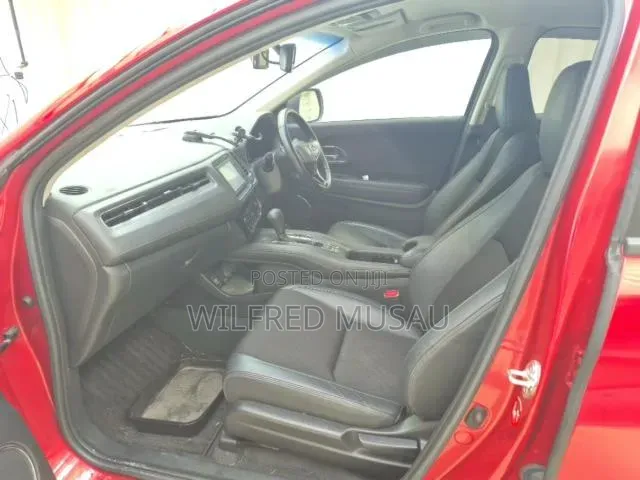 Honda Vezel 1.5 2WD 2020 Red