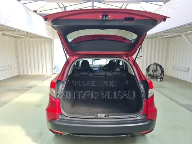 Honda Vezel 1.5 2WD 2020 Red