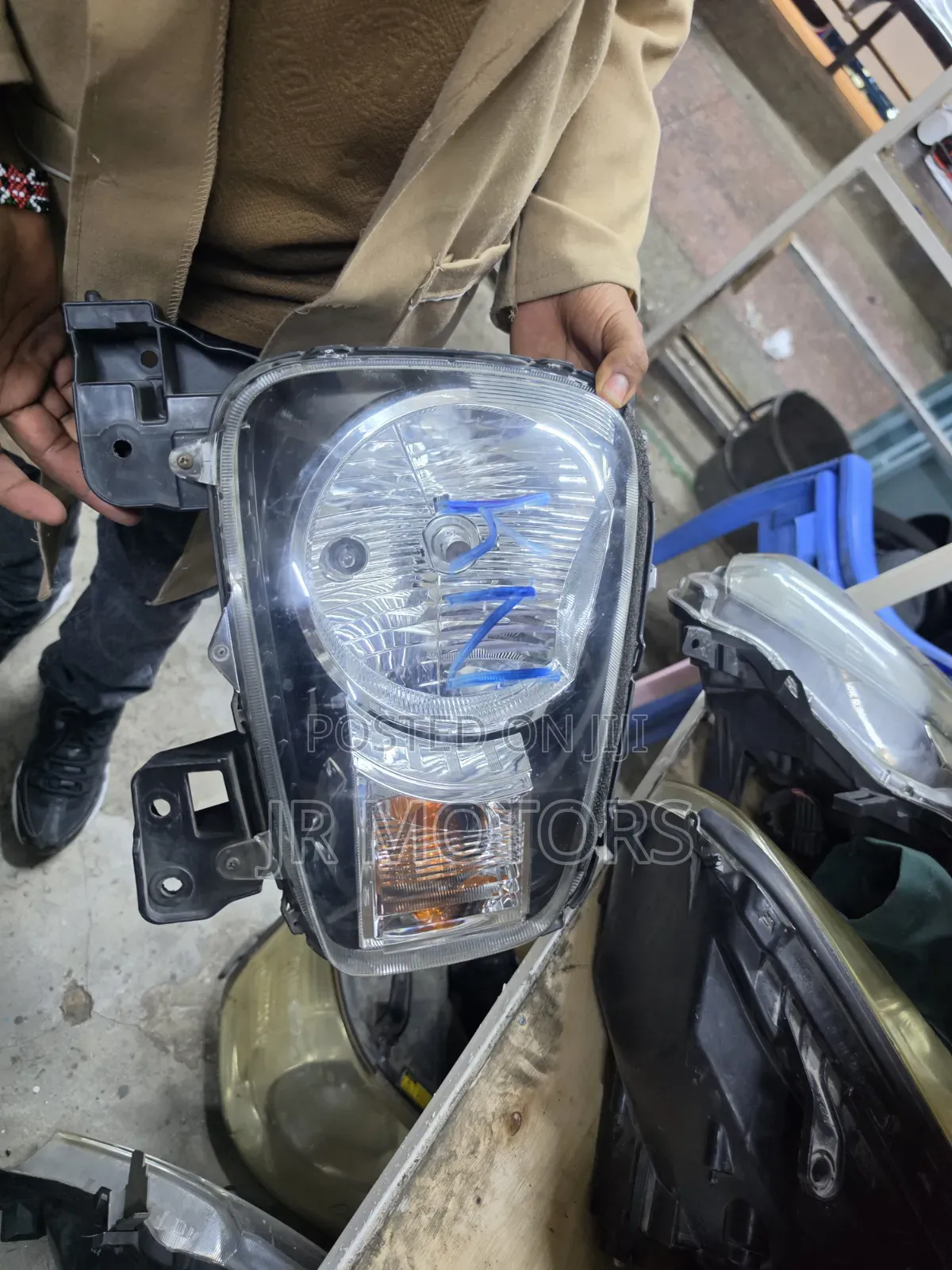 Suzuki Alto New Shape Headlights