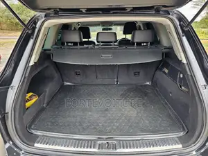 Volkswagen Touareg 2011 Black