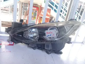 Mazda Axela 2015 Headlight