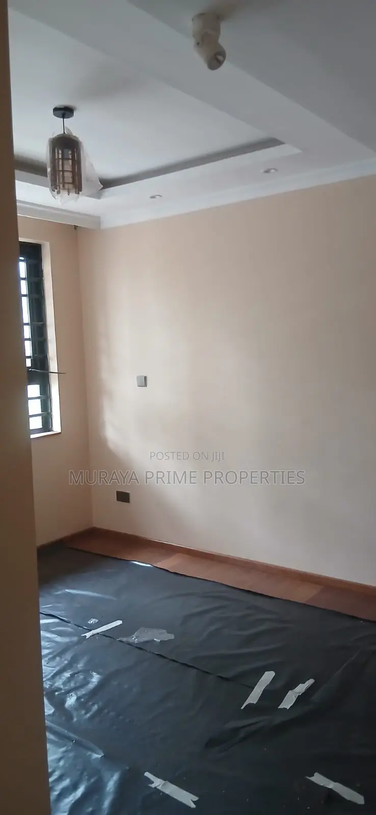 5bdrm Maisonette in Kerarapon for sale