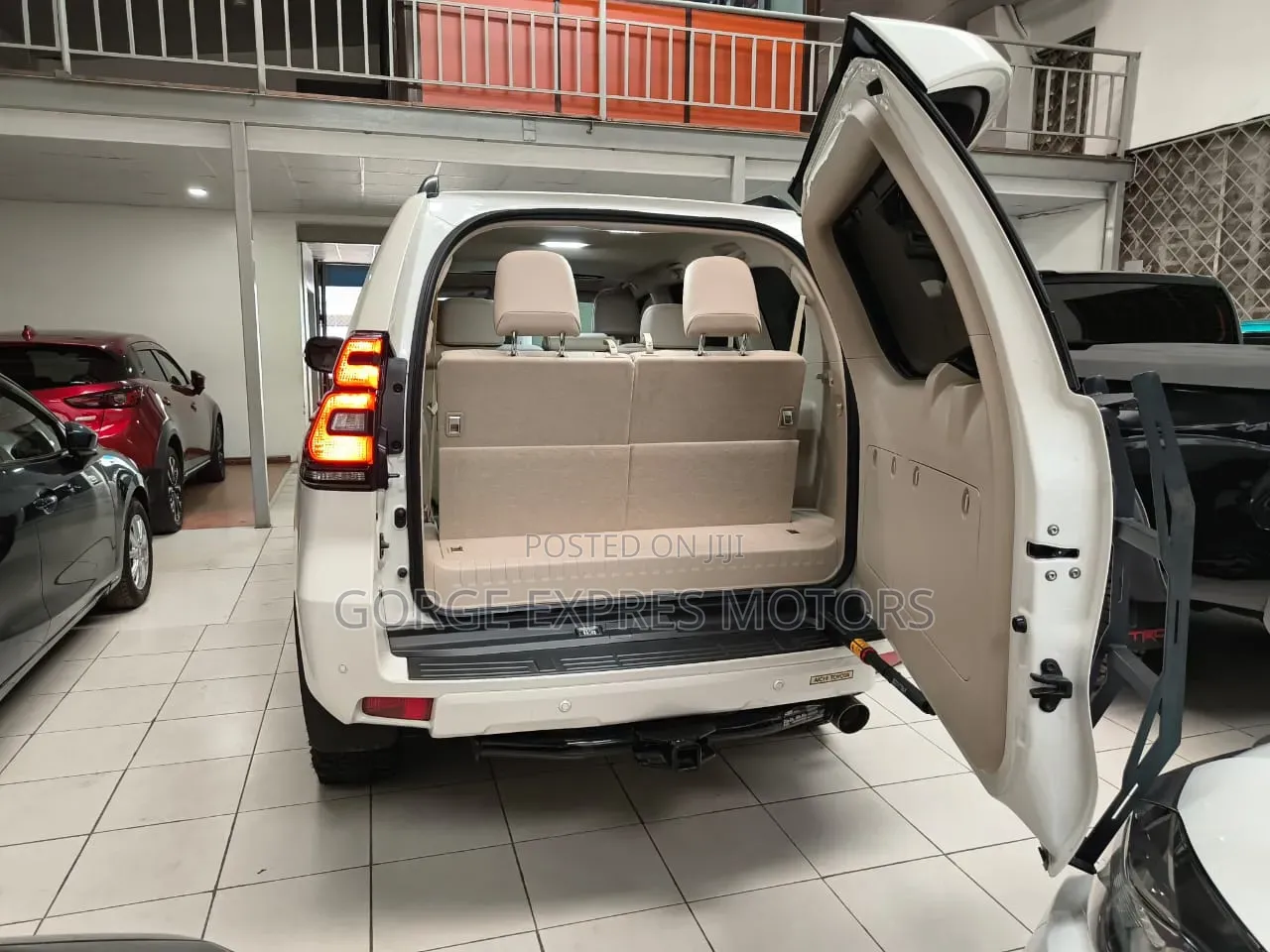 Toyota Land Cruiser Prado 2.8 2021 White
