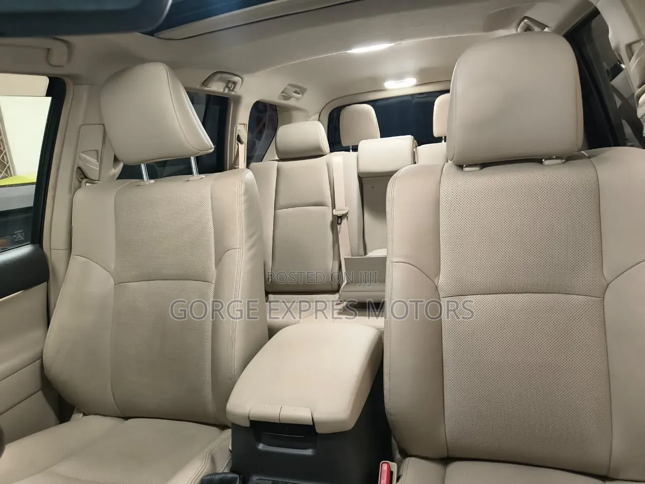 Toyota Land Cruiser Prado 2.8 2021 White