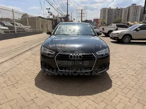 Audi A4 2017 Black