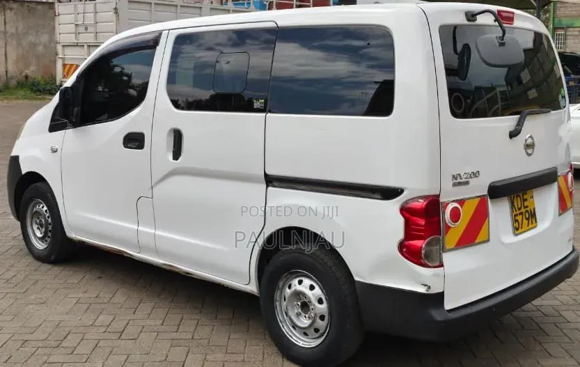 Nissan NV200 2015 White