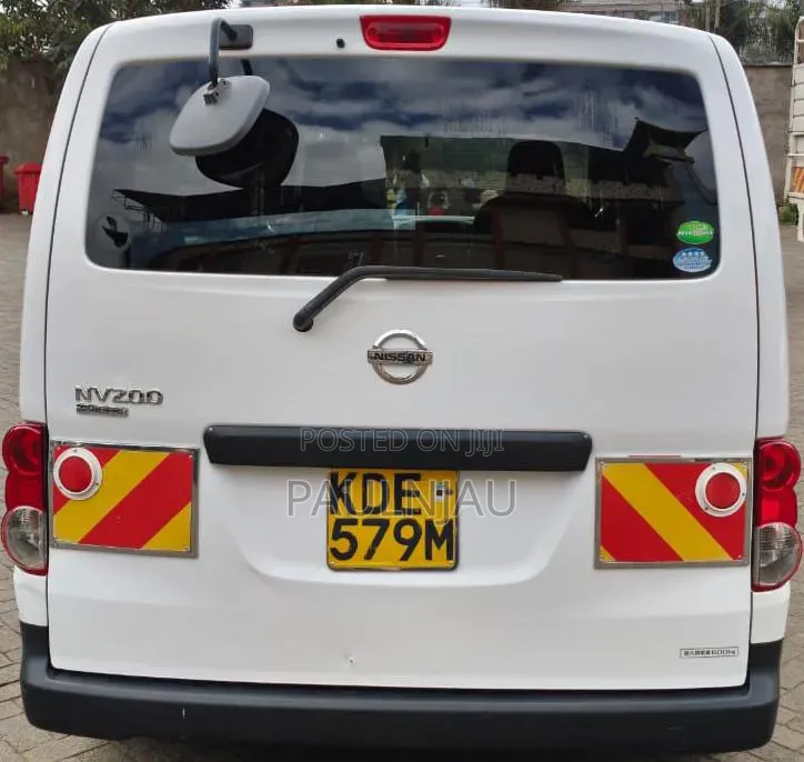 Nissan NV200 2015 White