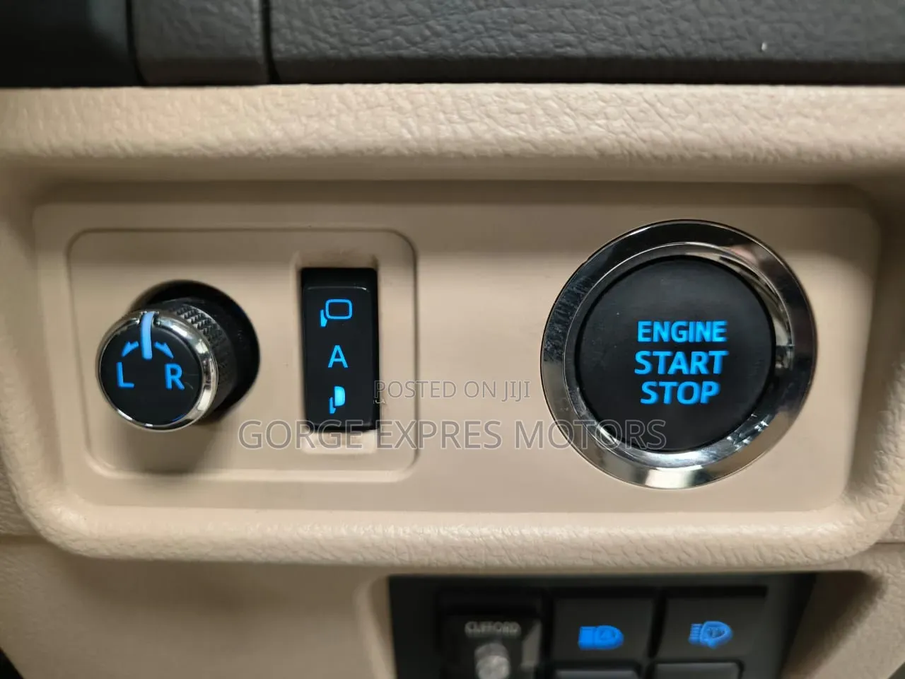 Toyota Land Cruiser Prado 2.8 2021 White