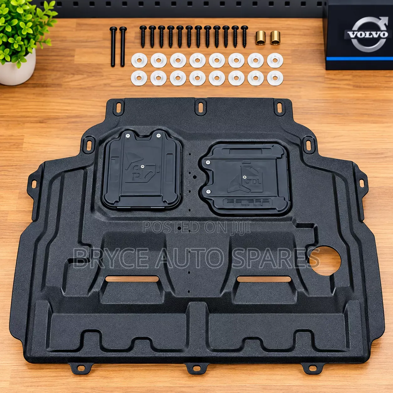 Manganese Steel Engine Cover Rust Shield for Volvo V40 (2012-2020)