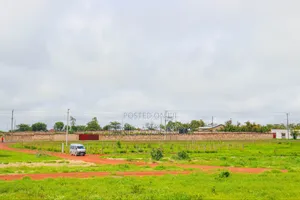 50 X 100 Mariakani