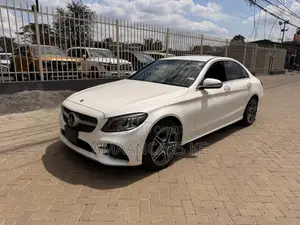 Mercedes-Benz C200 2019 White
