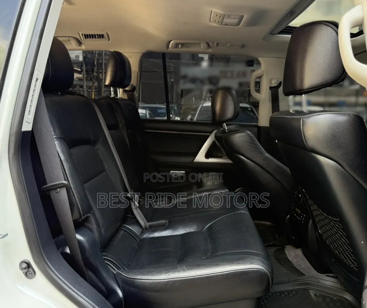 Toyota Land Cruiser 4.6 V8 ZX 2015 Pearl