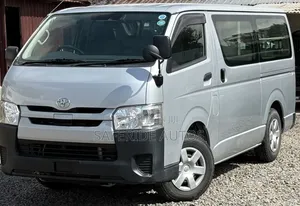 Toyota HiAce 2019 Silver