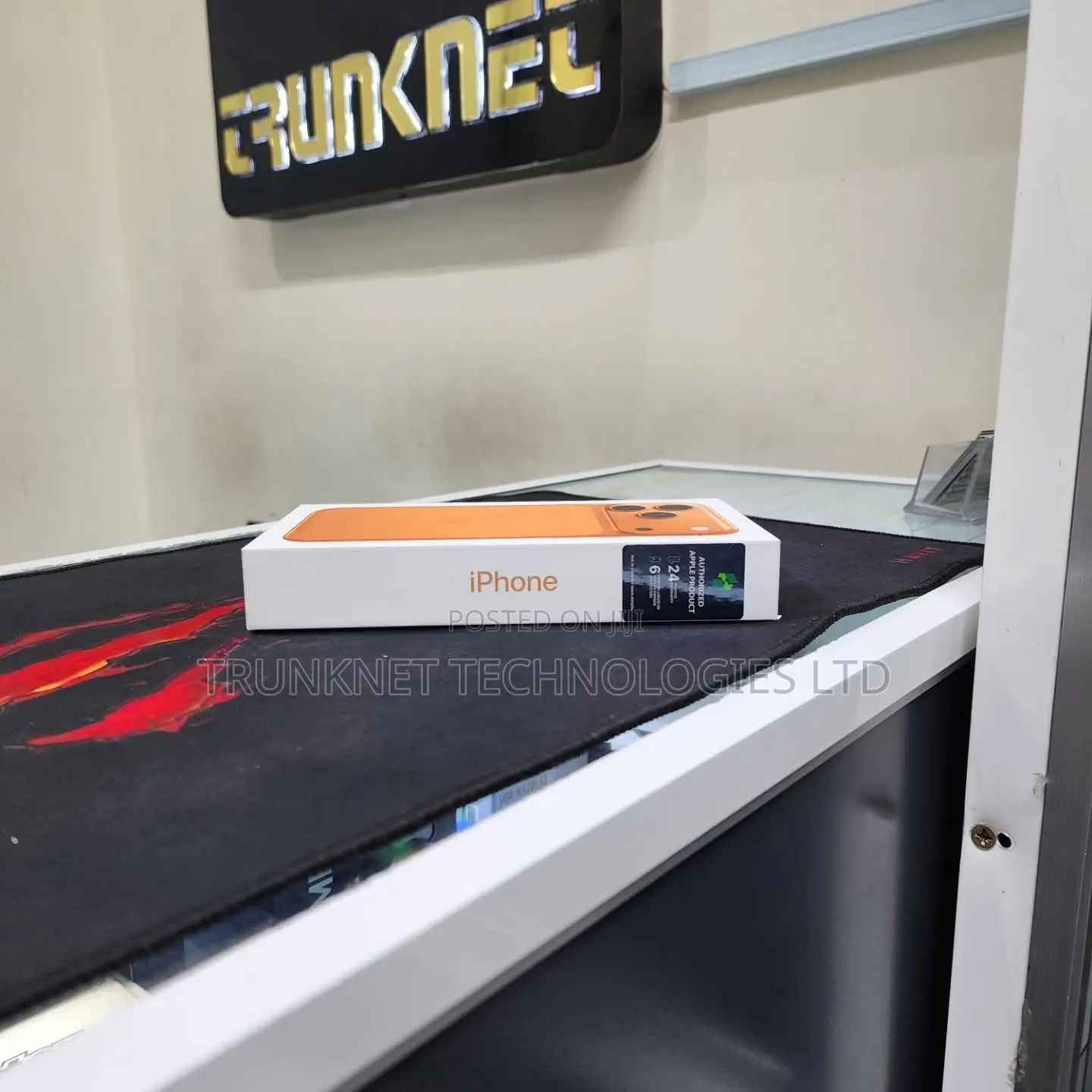 New Apple iPhone 17 Pro Max 256 GB Orange