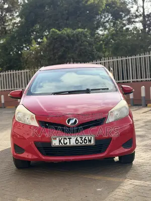 Toyota Vitz 1.3 AWD 5dr 2011 Red