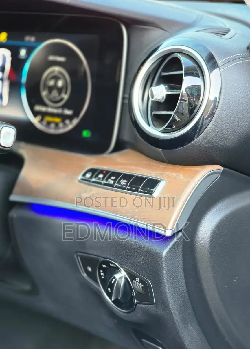 Mercedes-Benz E400 2018 Silver