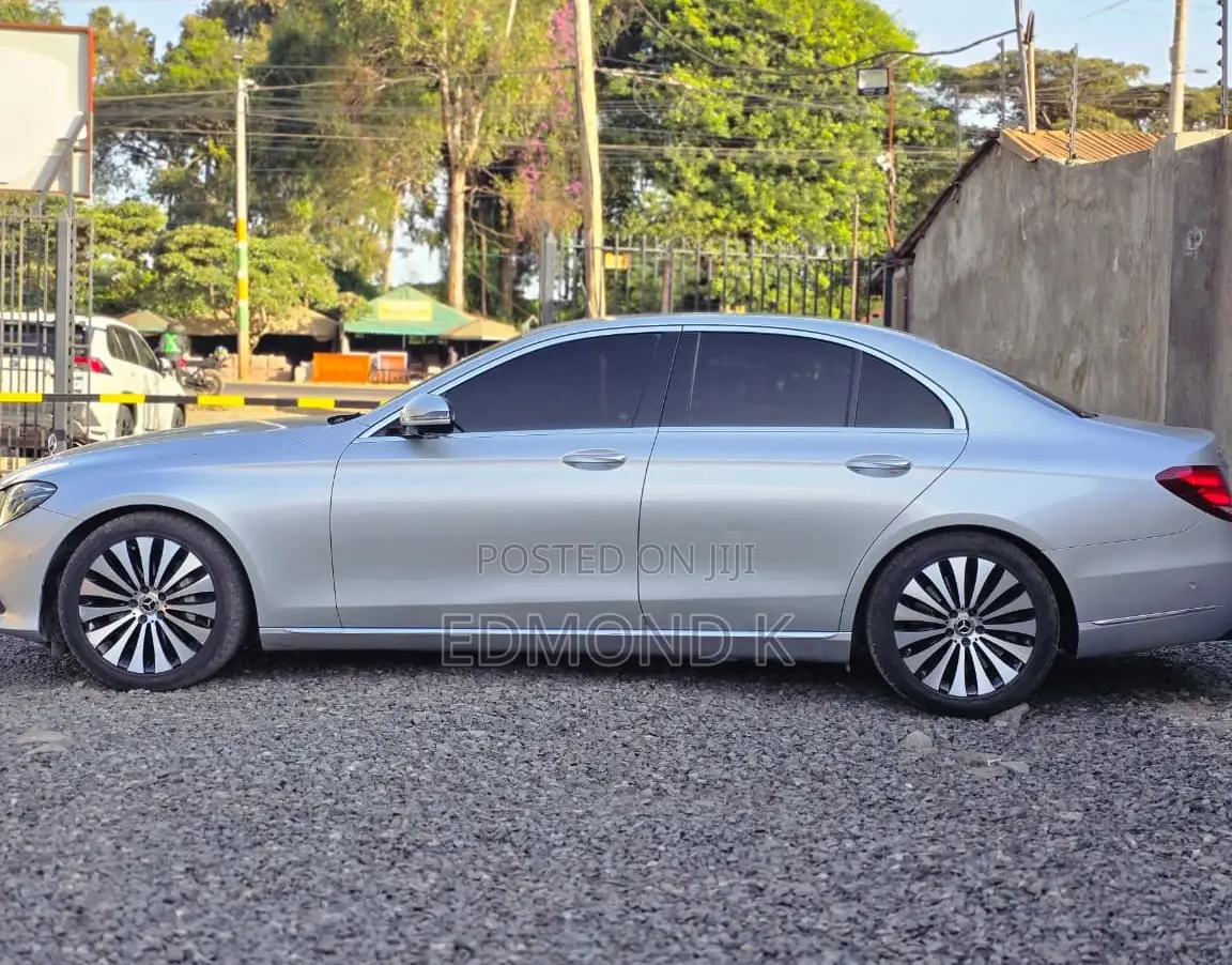 Mercedes-Benz E400 2018 Silver