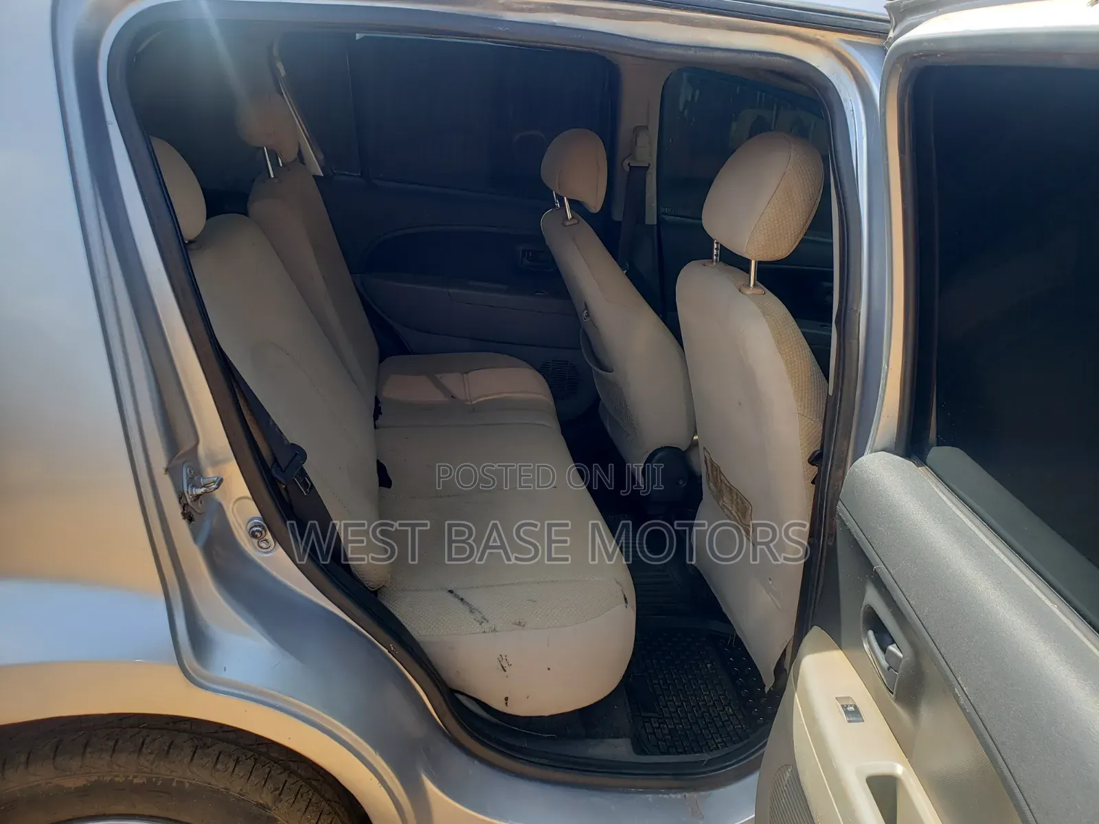 Toyota Passo 2005 Silver