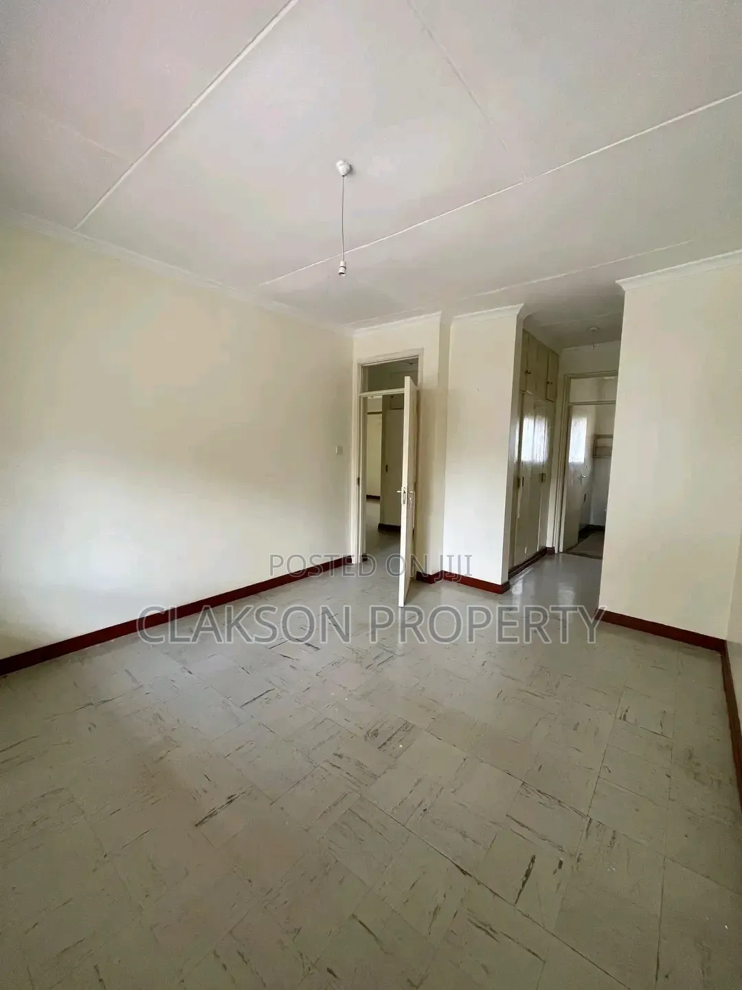 4bdrm Maisonette in Westland, Raphta Road Area for rent
