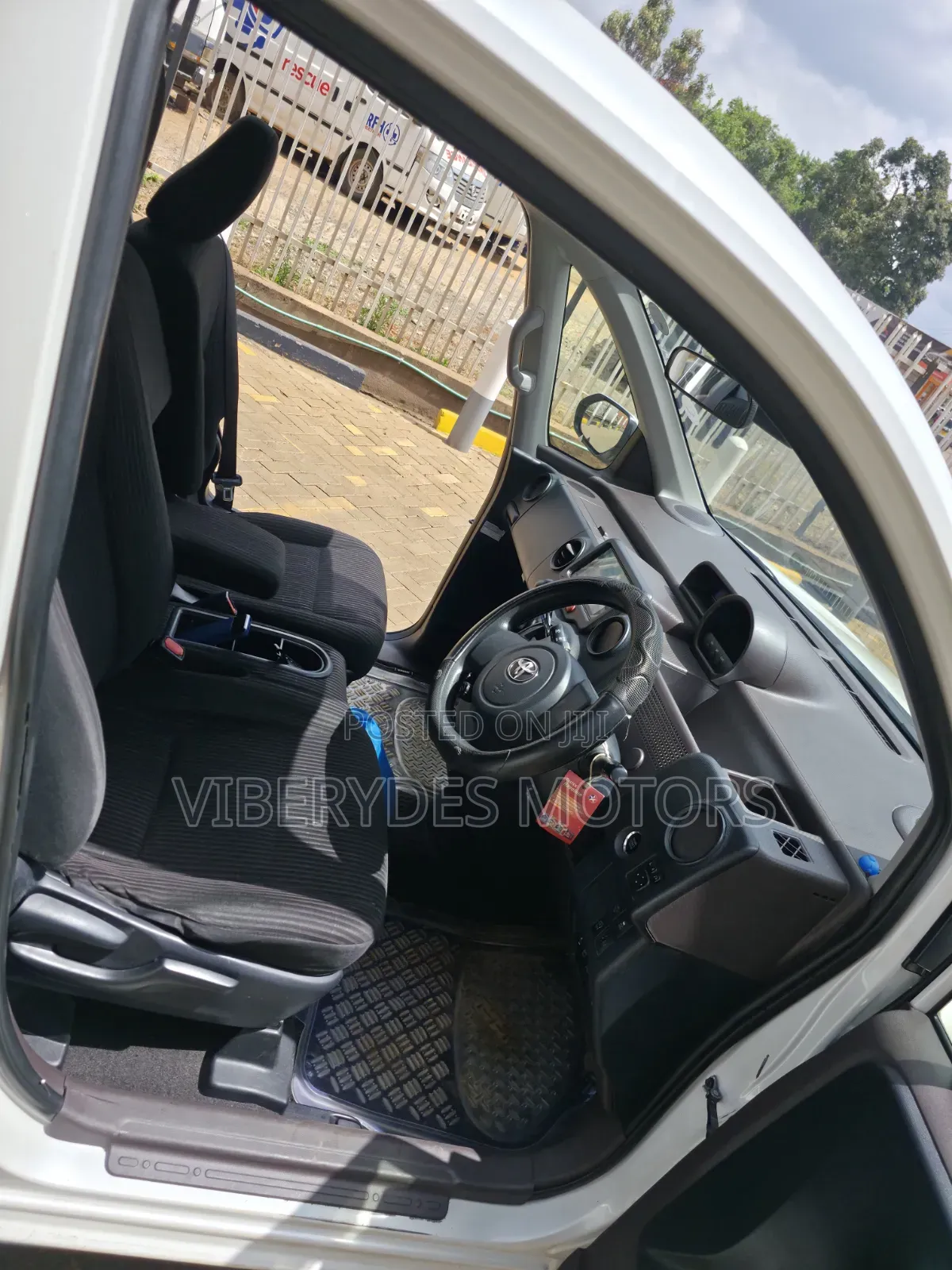 Toyota Spade 2019 White