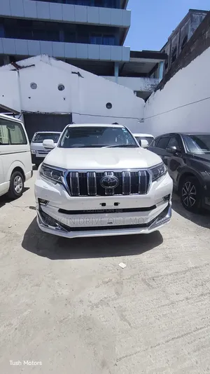 Toyota Land Cruiser Prado 2018 White