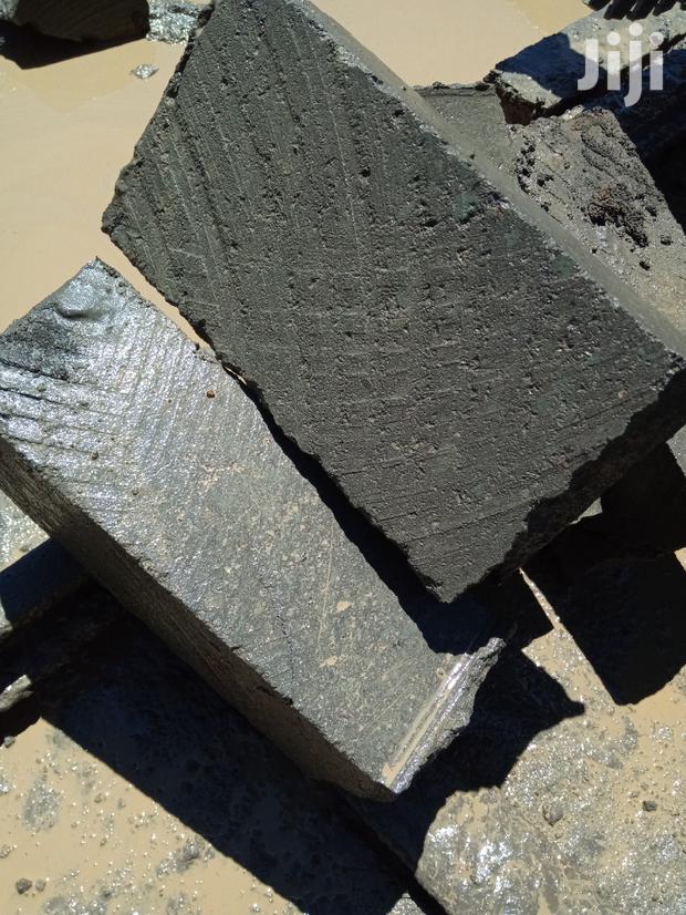 Machine Cut Stones - thumbnail 2