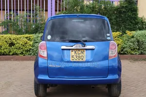 Toyota Ractis 2010 Blue