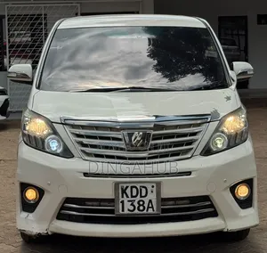 Toyota Alphard 2.4 Petrol FWD 2014 White