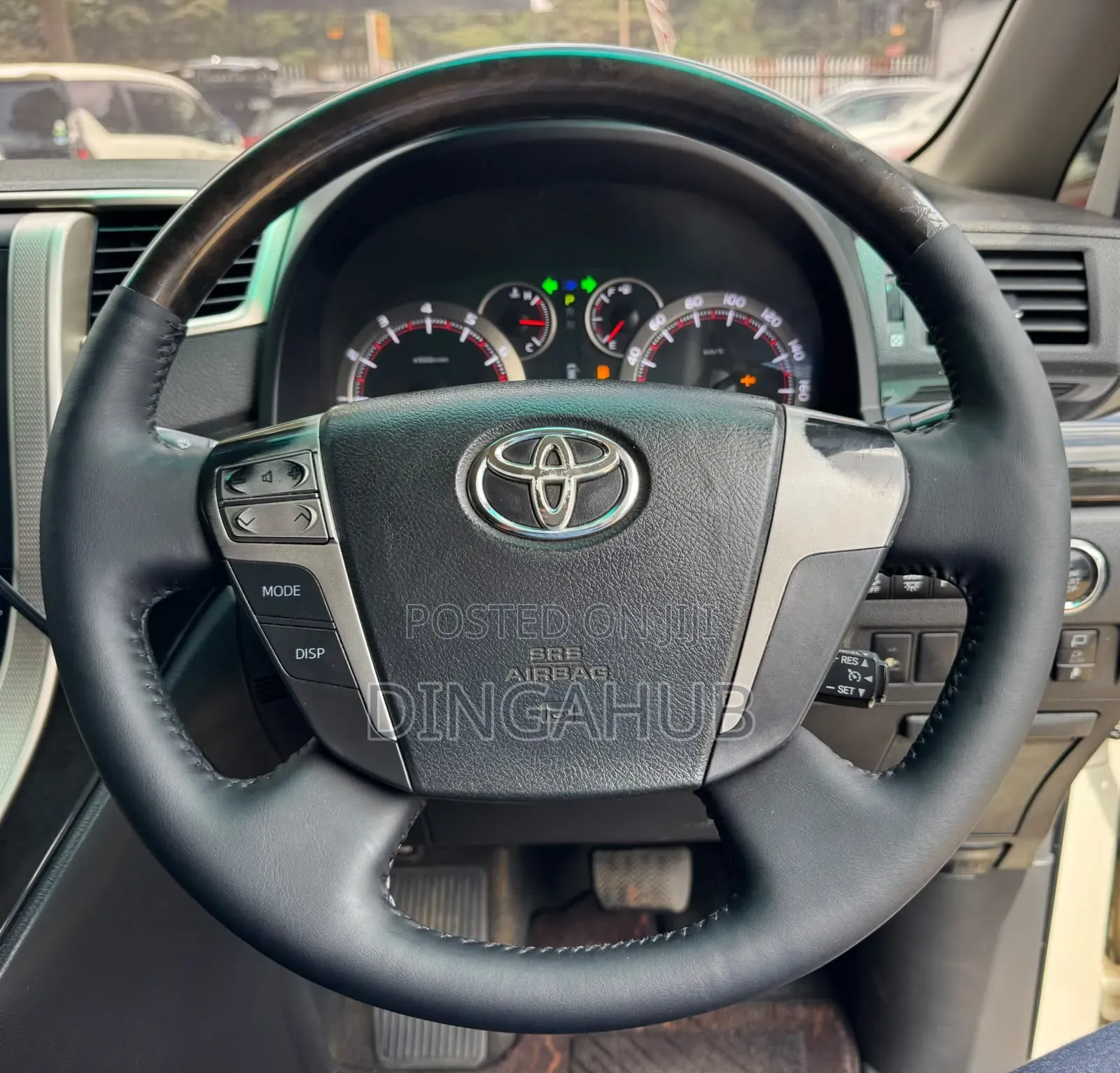 Toyota Alphard 2.4 Petrol FWD 2014 White