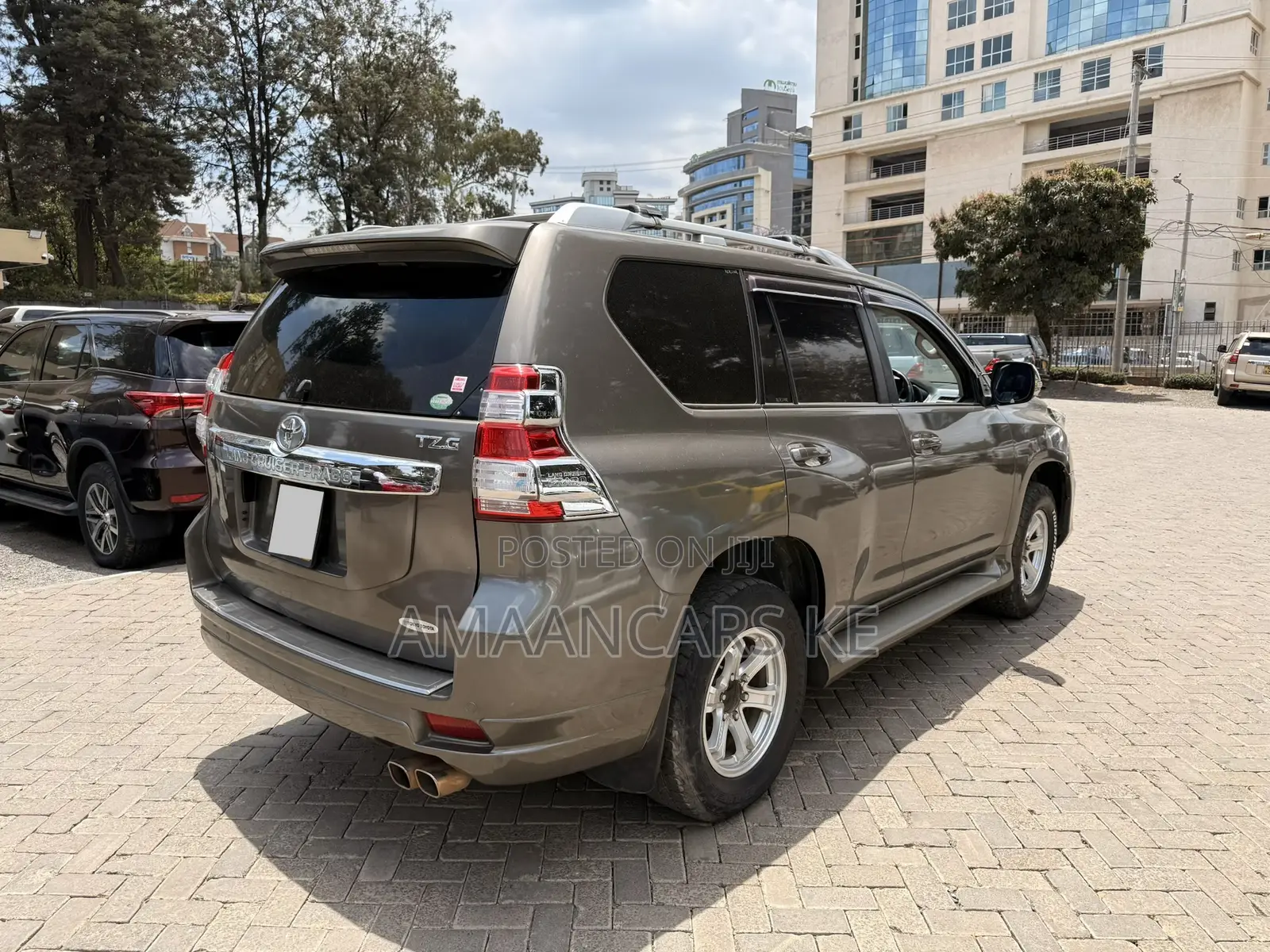 Toyota Land Cruiser Prado 2.8 D-4D 2015 Brown