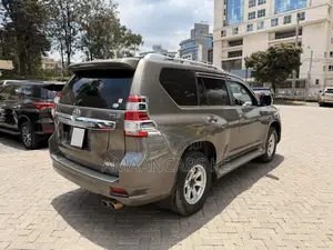 Toyota Land Cruiser Prado 2.8 D-4D 2015 Brown