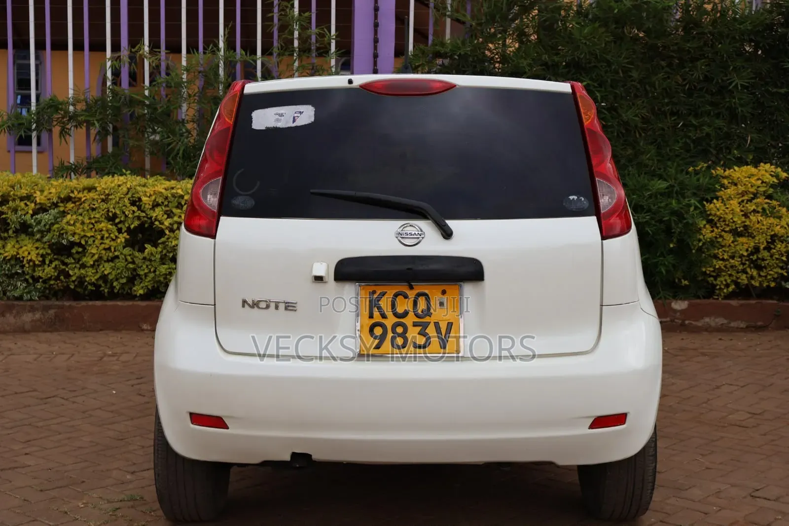 Nissan Note 2011 White