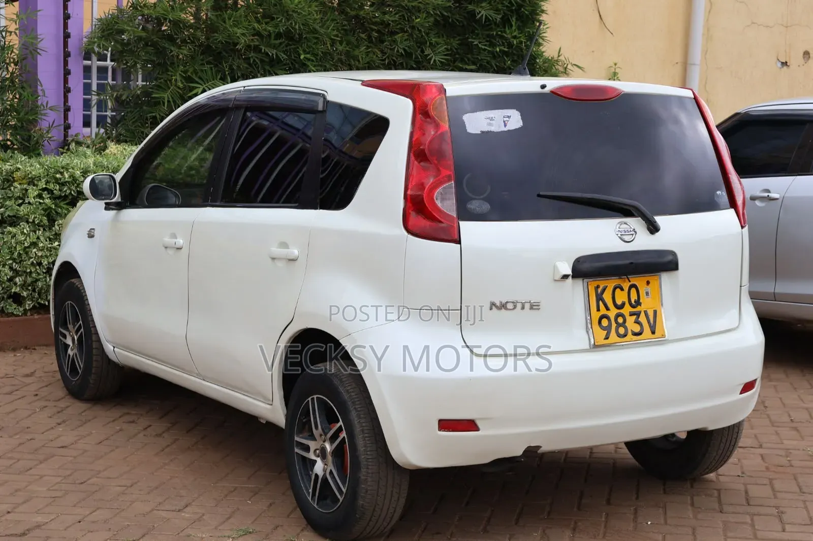 Nissan Note 2011 White